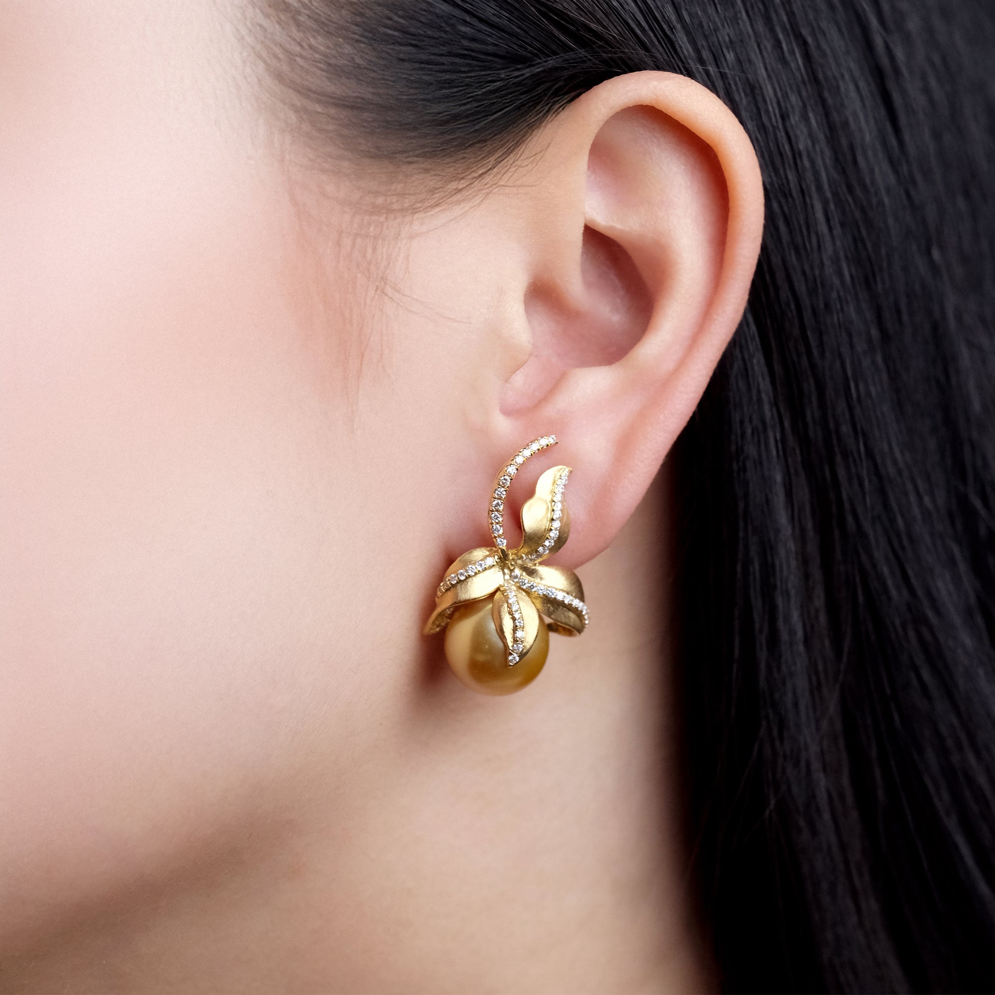 Ylang-Ylang (Gold South Sea Pearl)